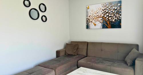 Leblon House Baruthane