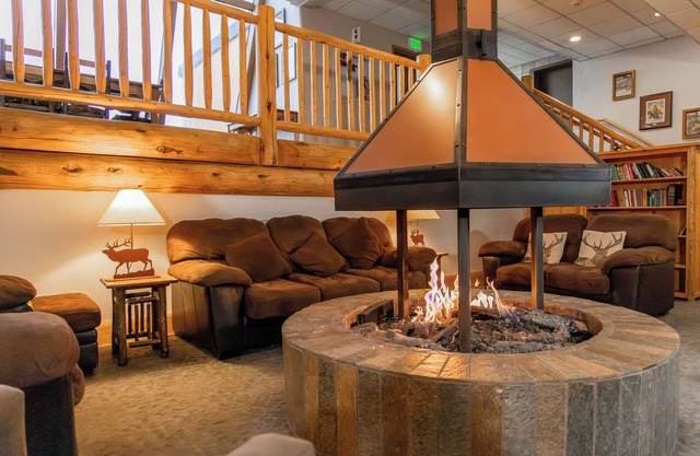Legacy Vacation Resorts - Steamboat Hilltop