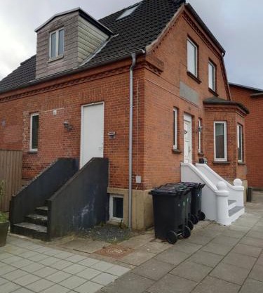 Lejlighed med højt til loftet