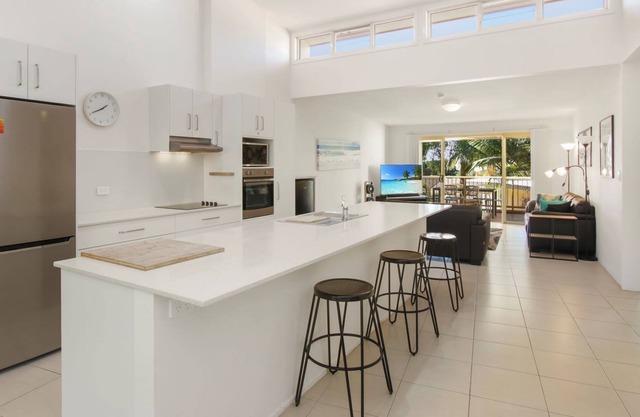 Lennox Beach Resort 2 Bedroom Oceanic Apartment