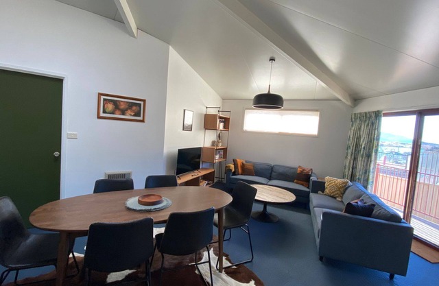 Leo's Cottage - Pet Friendly