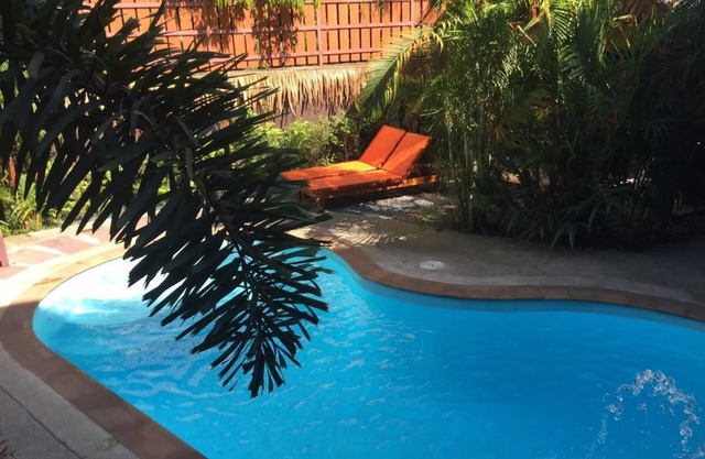 Leon Oasis resort: 3 Pool Bungalows on Nai Harn beach road, Rawai, Phuket