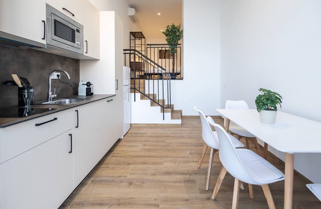 Les Arts Turia 2 by Concept Flats