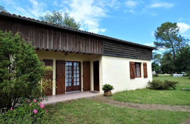 Les Chênes - St-julien-en-born