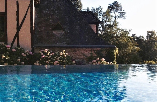 LES FONTANELLES, JEWELLERY WITH PRIVATE POOL