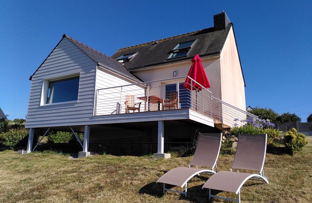 Les Guillemots : : Panoramic view of the sea