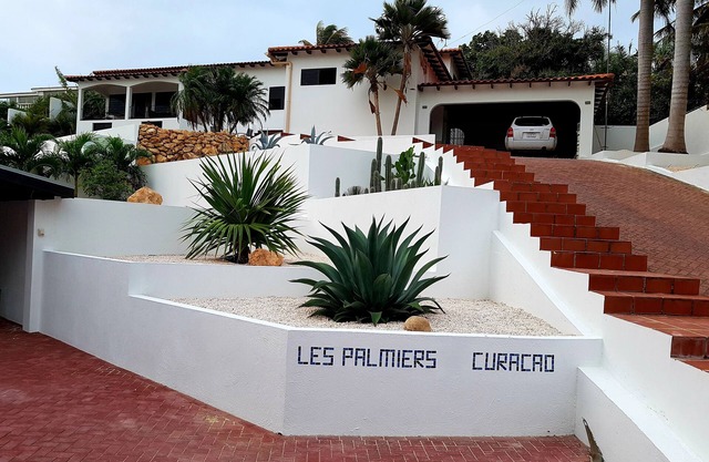 "Les Palmiers" is a luxury villa in a secure resort on the Spanish waterfront
