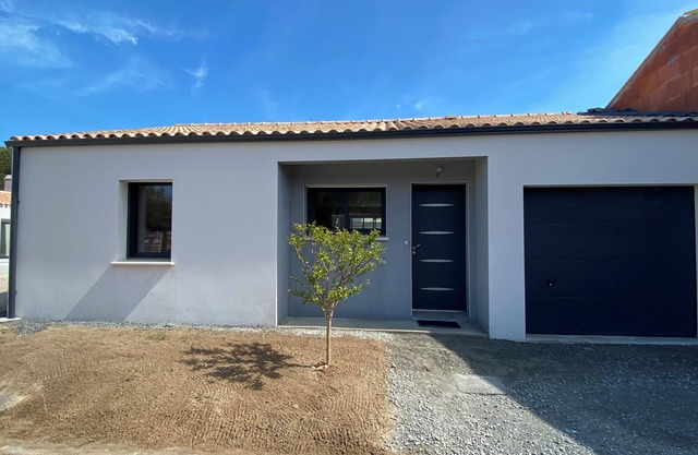 Les Pieds Dans le Sable