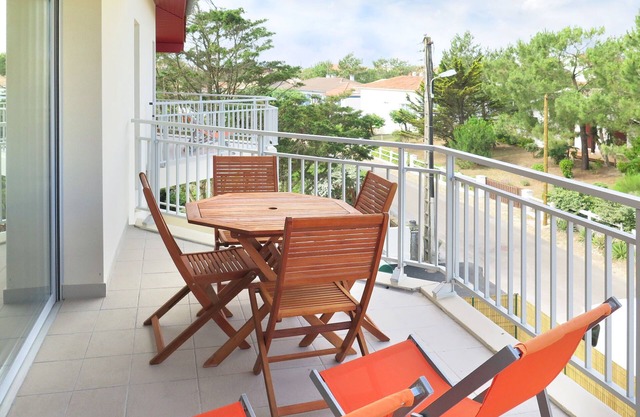 Les Sables d’Or Studio by Interhome