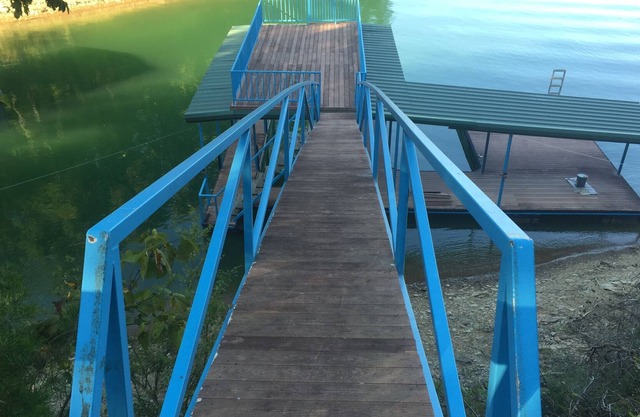 LEWIS SMITH LAKE COVE PRIVACY BEAUTIFUL VIEWS BOAT DOCK AND SLIP BREMEN AL