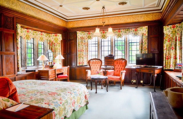 Lewtrenchard Manor