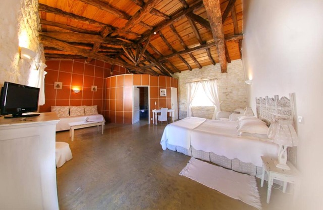 LEZARD Family-Private Bathroom