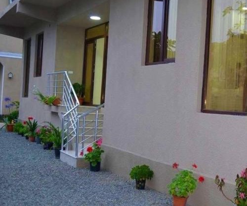 Lia Guest House