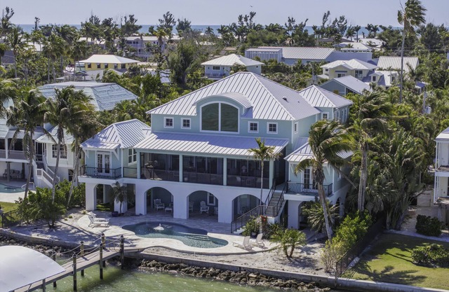 Life Changing Views from this Luxury 3 Bedroom Bayfront Home!