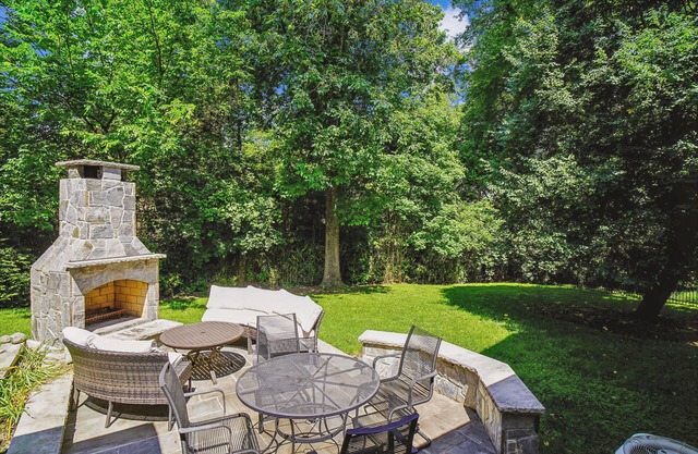 Light-Filled Secluded Estate
