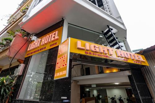 Light Hotel Ha Noi - Near AEON Mall Long Bien