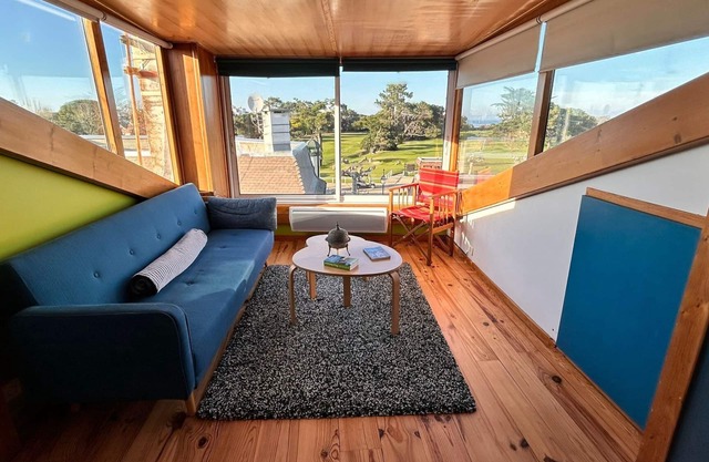 Lightfull, quiet and very well located