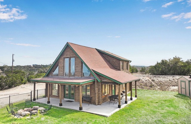 Lighthouse Hill Ranch - Log Home - situated on 2001 acres!