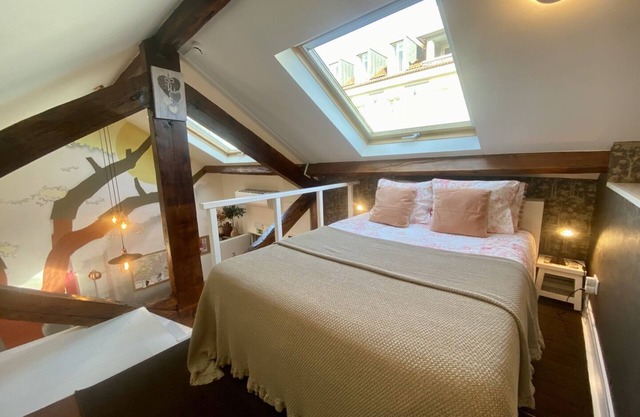 Like a cosy Log Cabin under the Oaktree