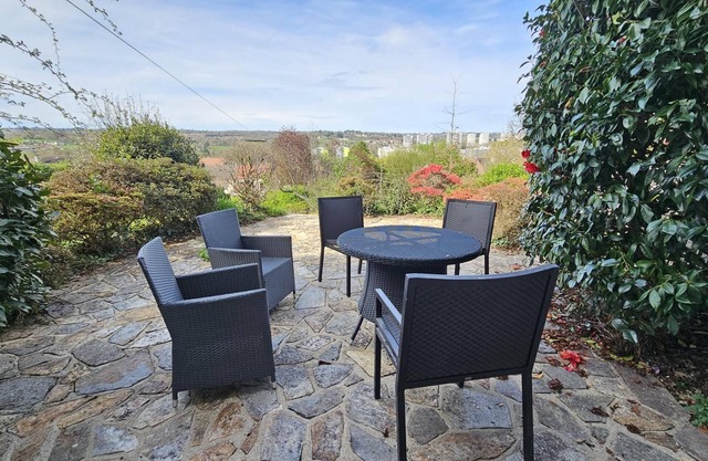 Limoges Proche BUS CHU ET Fac- Superbe Appartement DE Type 2 Avec Jardin Prive