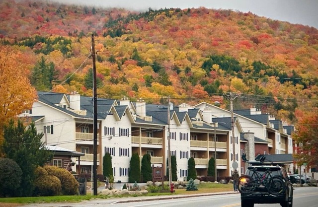 Lincoln Condo with slope view