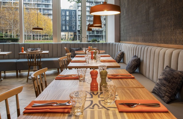 Lincoln Plaza London, Curio Collection by Hilton
