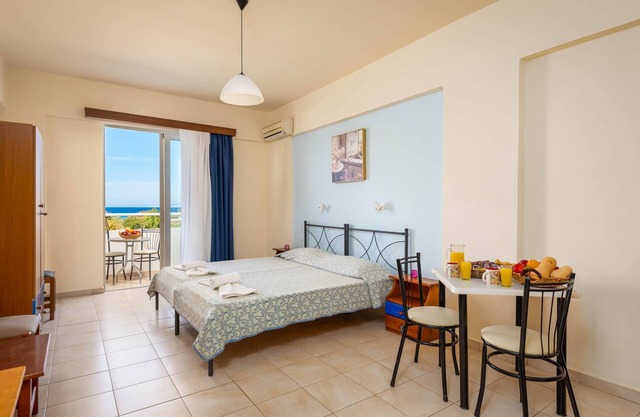 Litsas Studios - Studio 1st floor