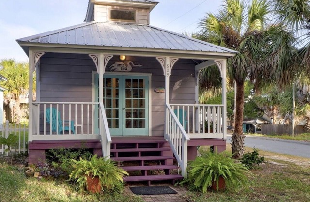 Little House, Cute, Cozy Artist Cottage