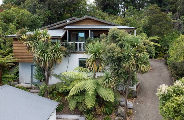 Little Kaiteriteri Retreat