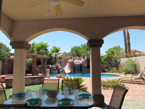 Little Paradise in Las Vegas with pool