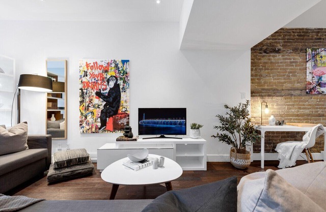 LiV MTL Soho-5&6 Connected Penthouse + Rooftop