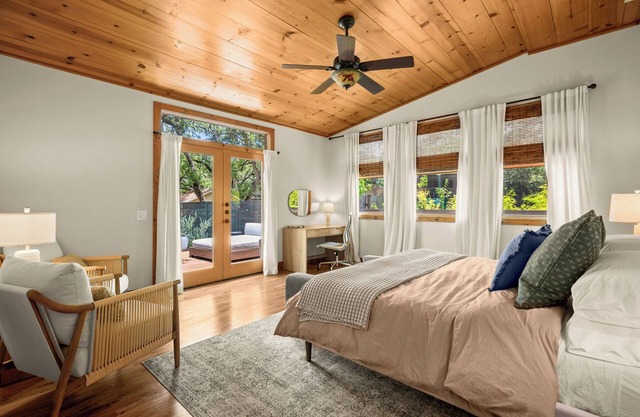 Live Oak Hideaway, Live Oak Hideaway | ATX | 78704