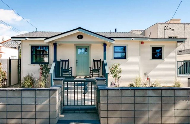Location and Luxury with a Hot Tub Mid-Town Ventura