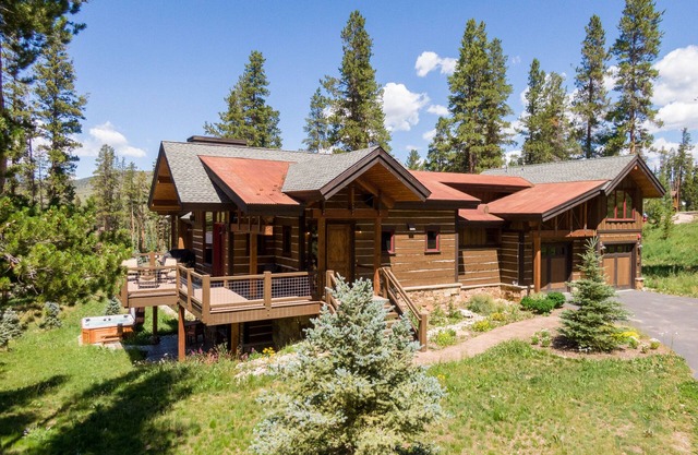 Location! Views! Luxury! Space for everyone!