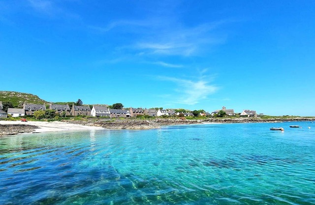Loch Frisa - sleeps 4 guests in 1 bedroom