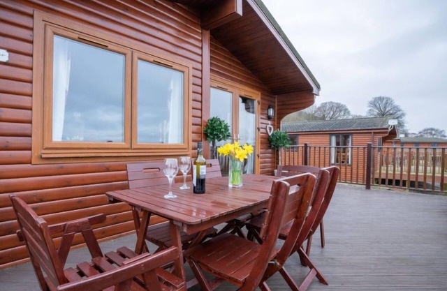 Loch Leven Lodge 12 by Interhome