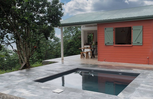 Lodge Traditionnel et sa Piscine vue mer des Caraïbes