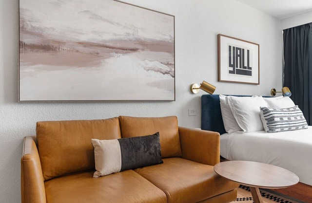 Lodgeur | Quiet studio near Greenway | Upper Kirby