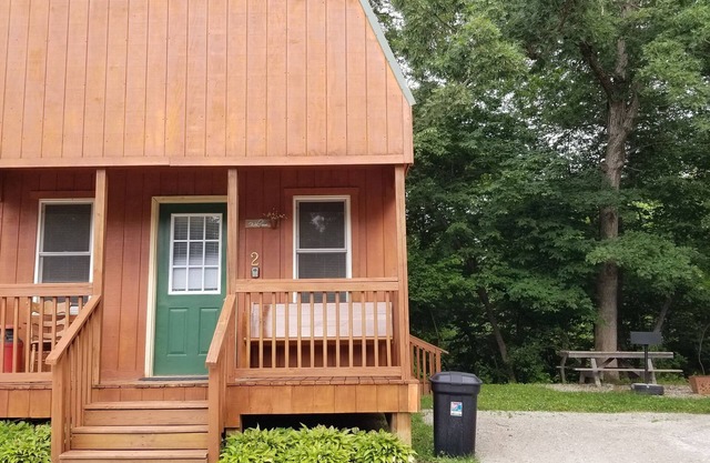 Loft cabin #2 near beautiful Cedar River