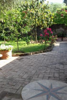 Loft con giardino in zona Appia Antica