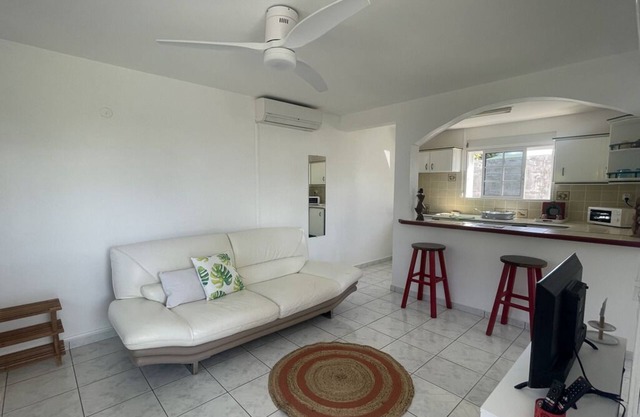 Loft Ô Kannal: apartment with private terrace 10 mins from the beach !