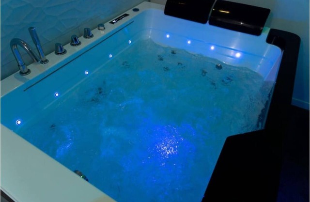 Loft with jacuzzi and Sauna Darcy/suite and spa 21