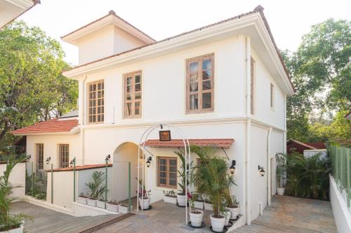 LohonoStays Colina Villa E