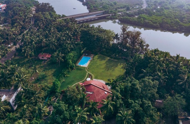 LohonoStays Villa Lani