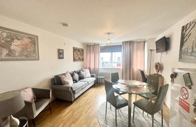 London Bridge apartment