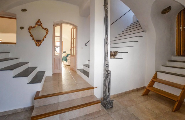 Look forward to a relaxing vacation with great mountain views in this beautiful vacation home!