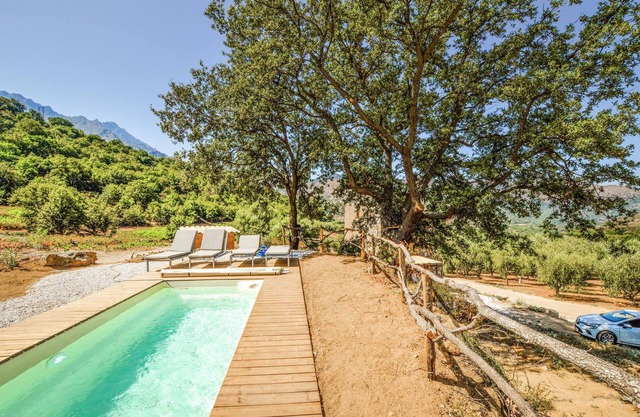 Look forward to your vacation in this unique vacation apartment with private pool.