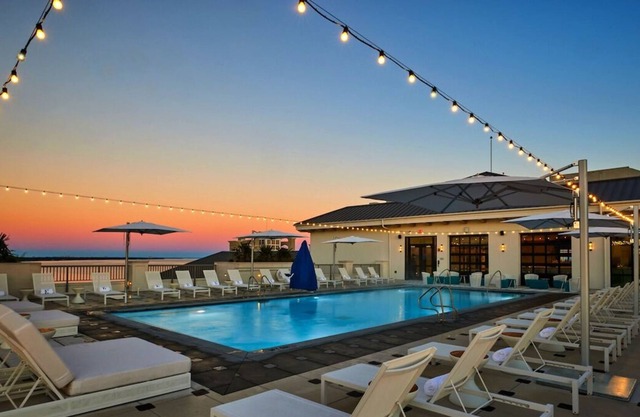 Look No More! Outdoor Pool, Pets Allowed, Henderson Beach State Park!