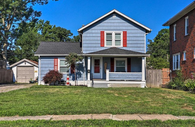 Lorain Lake Cottage Less Than 1 Mi to Lake Erie Fun!