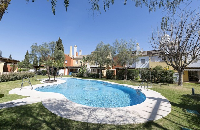 Los Jandalos - Five Bedroom Chalet, Sleeps 10